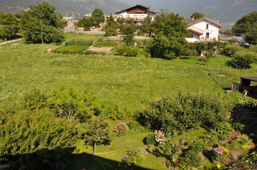 Apartament Le Foyer De La Ferme Aosta Zewnętrze zdjęcie