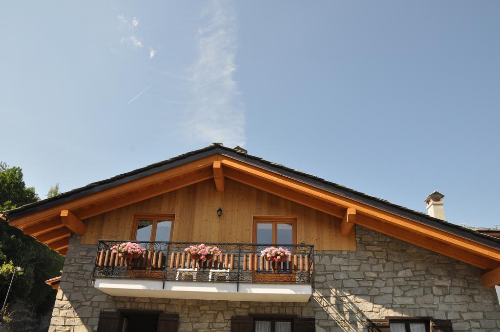 Apartament Le Foyer De La Ferme Aosta Zewnętrze zdjęcie